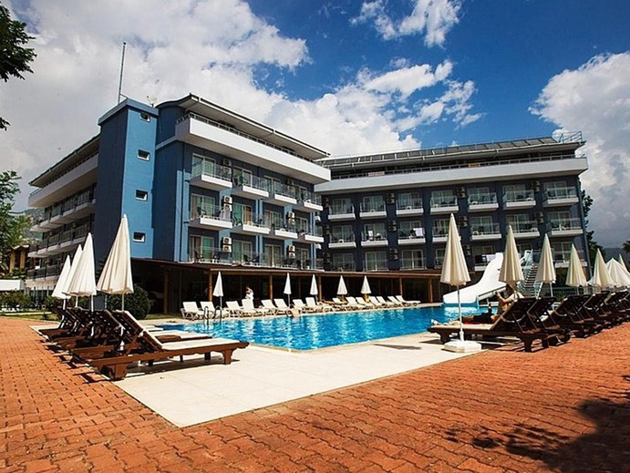 Monna Roza Beach Hotel