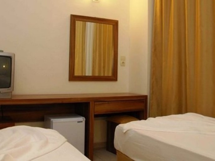 Monna Roza Beach Hotel photo