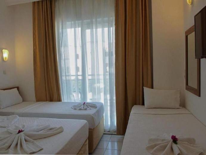 Monna Roza Beach Hotel photo